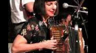 "Walk Away Renée" Linda Ronstadt, Ann Savoy, The Four Tops "Walk Away Renée" Linda Ronstadt, Ann Savoy, The Four Tops