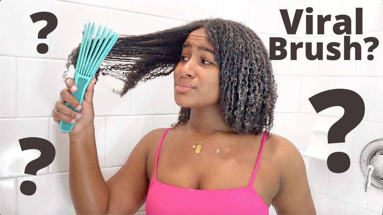 VIRAL HAIR BRUSH? EZ Detangler Review! Best brush for curly hair