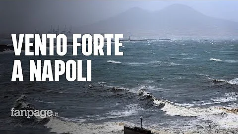 Come è il mare oggi Napoli?