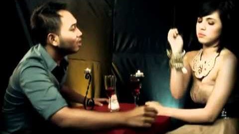 Aku Begini Engkau Begitu , by : Lucky , from album : sings Broery