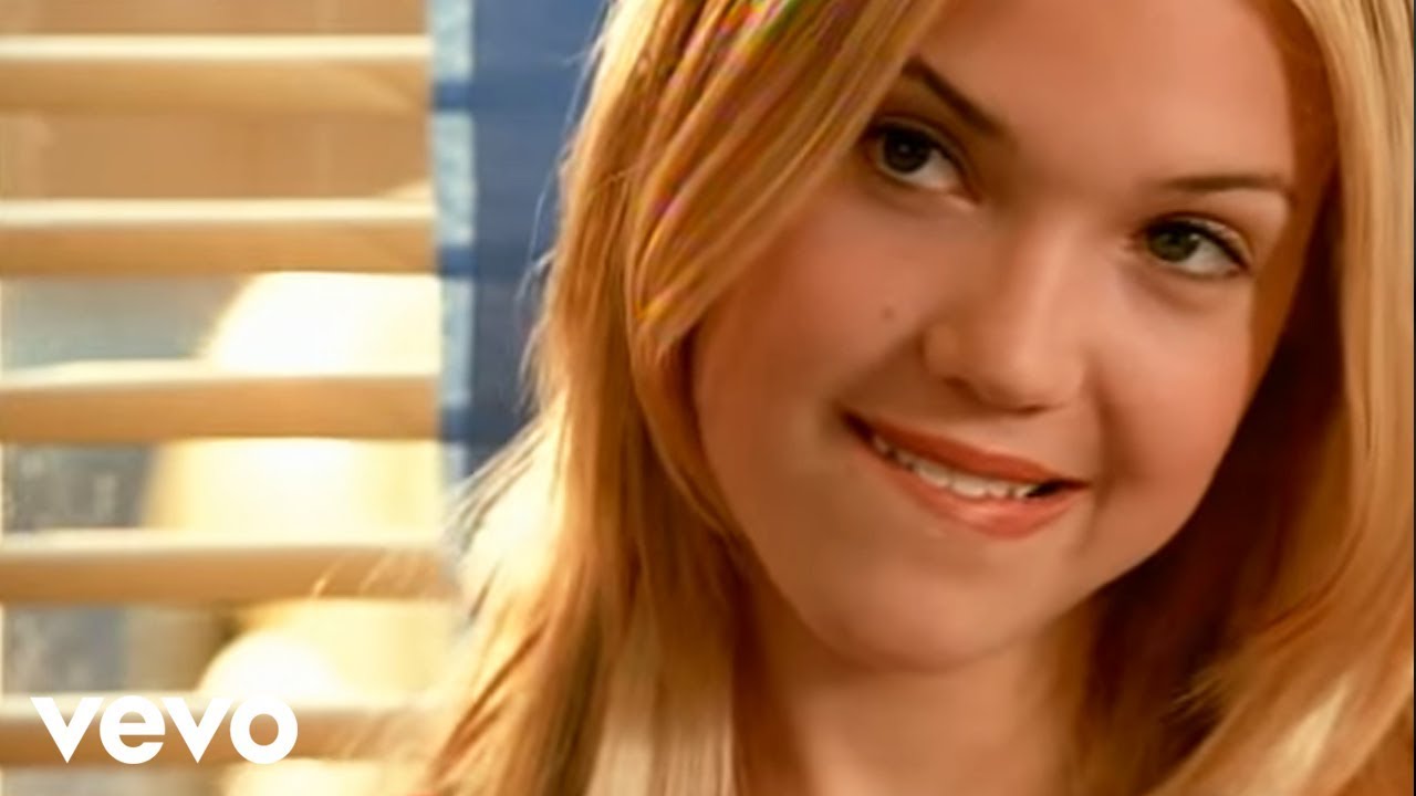 Mandy Moore - Candy (Video)