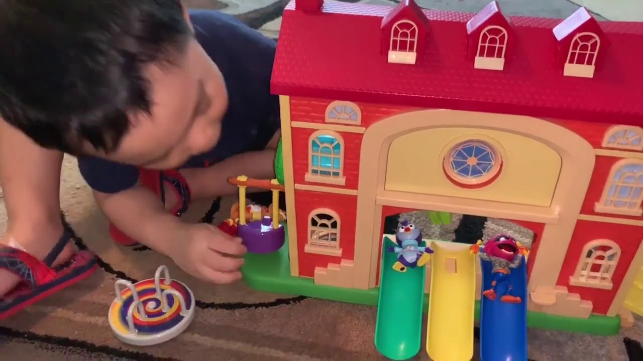 Muppet Babies Schoolhouse Playset