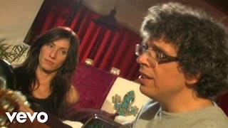 Video thumbnail of "Pedro Guerra - Nostalgias (Video Como Pedro Por Su Casa)"