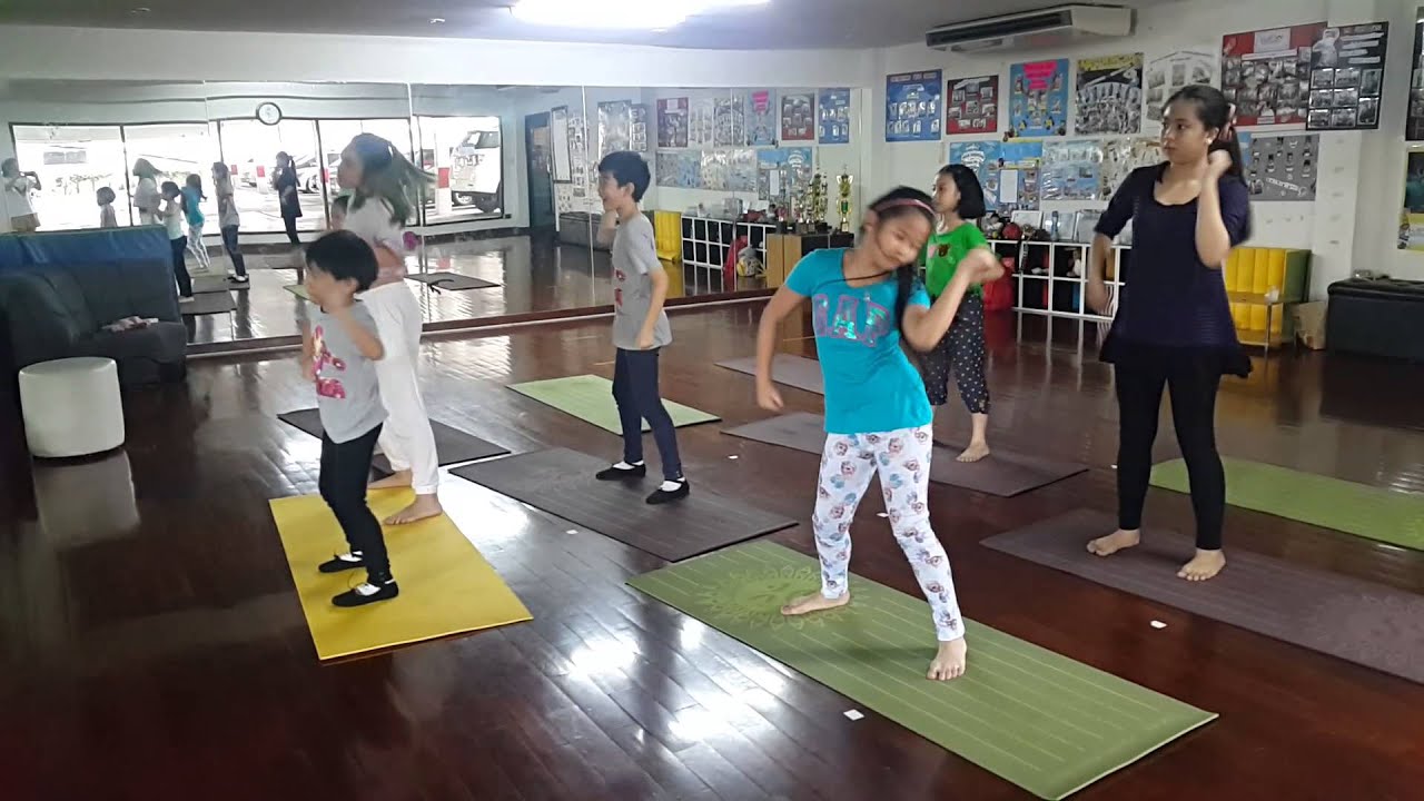 Class premium 1/11/15 Personality plus studio - YouTube