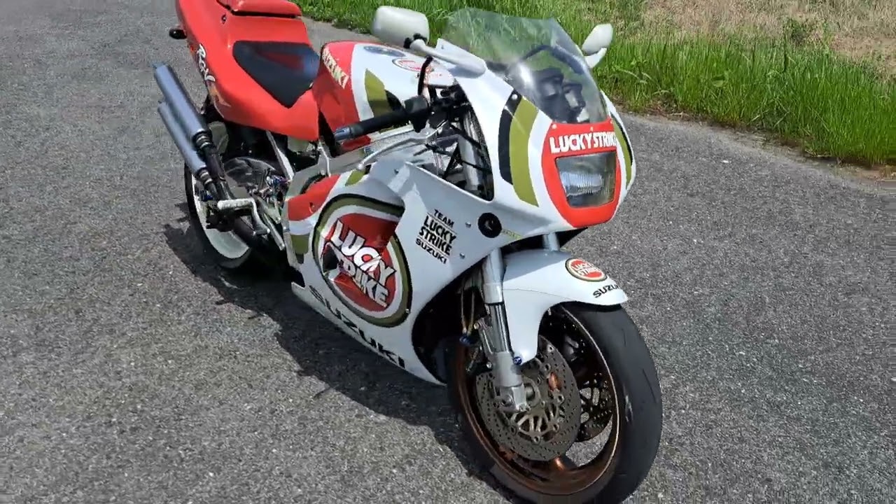 RGV250ガンマ 始動動画 - YouTube