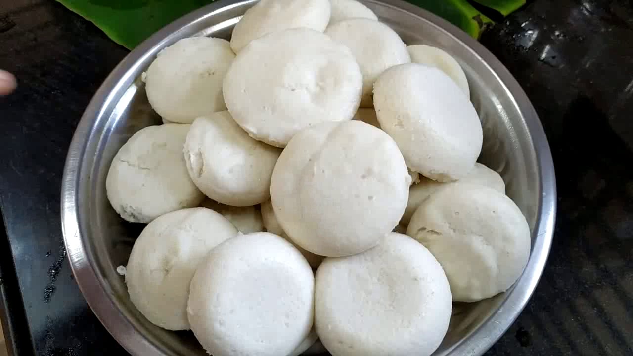 ಇಡ್ಲಿ  ಸಾಂಬಾರ್  (smooth  idli sambar) ಸಾಬಕ್ಕಿ  ಇಡ್ಲಿ