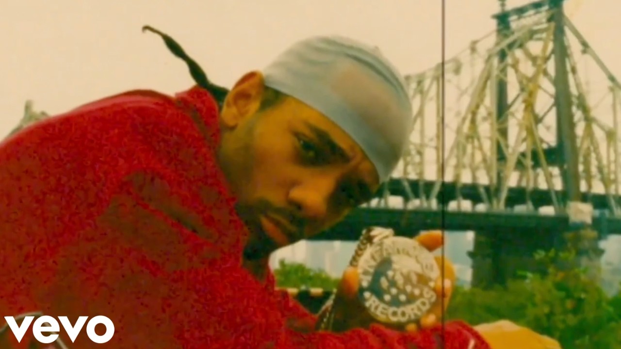 Mobb Deep - Dust on the Cassette - YouTube