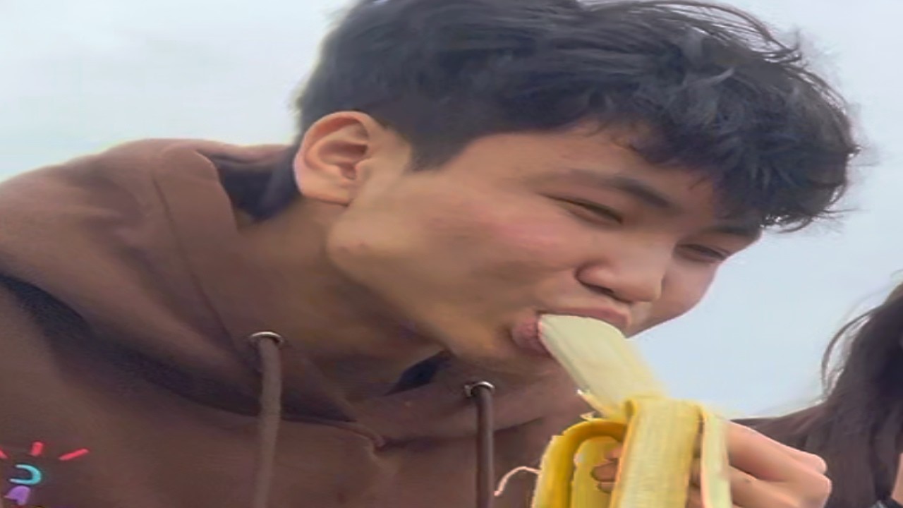 Баахан хэхэрдэг бичлэг.