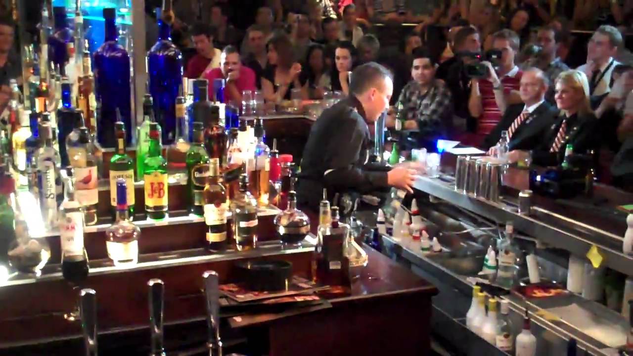 Tgi Fridays National Flair Bartending Champion 2010 Youtube
