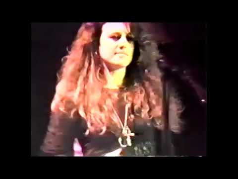 Chrissy Steele Fronting The Headpins 86 St-Vancouver Club (Early 90's ...