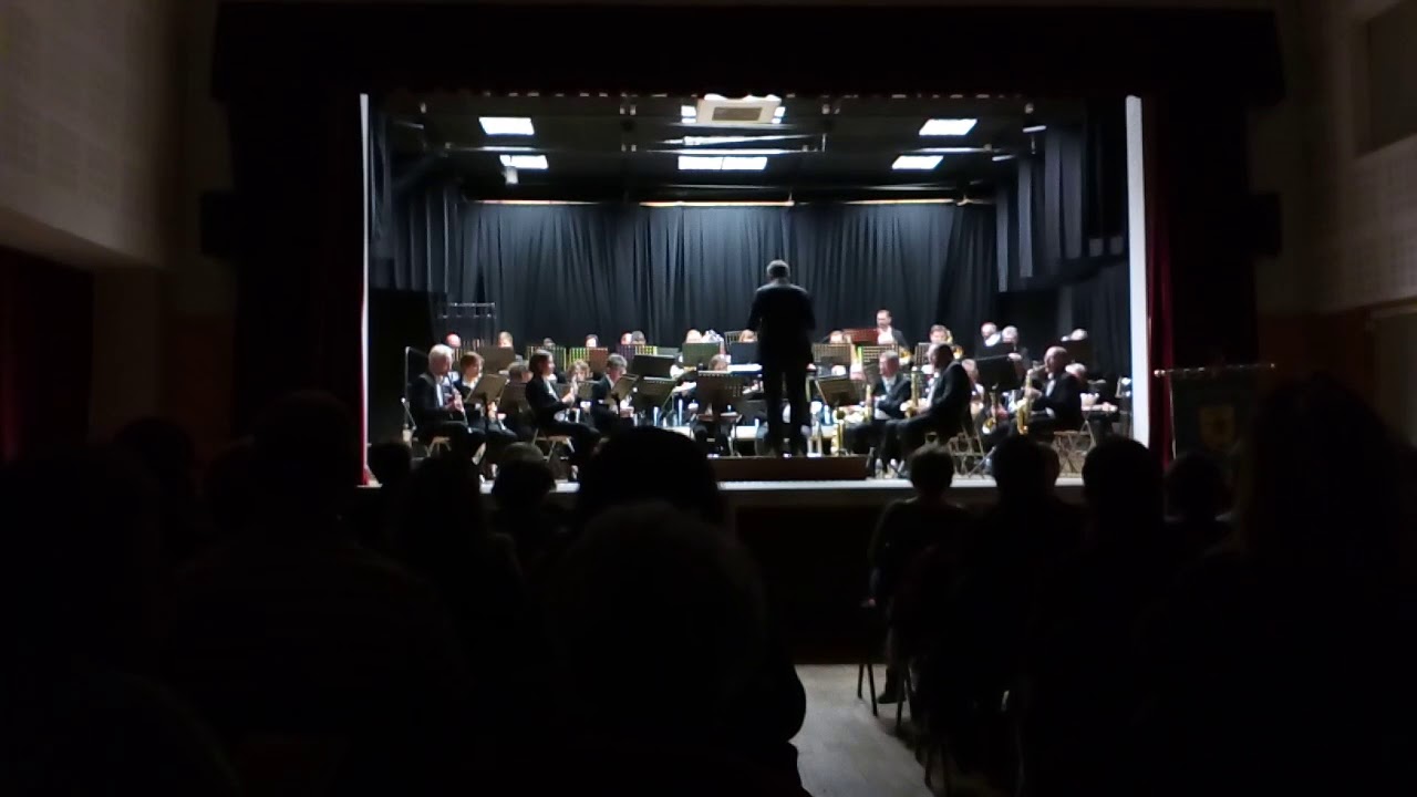 On the sunny side of the street. J. MC. Hugh J. Davenport. Arr. Peter Kleine Schaars.