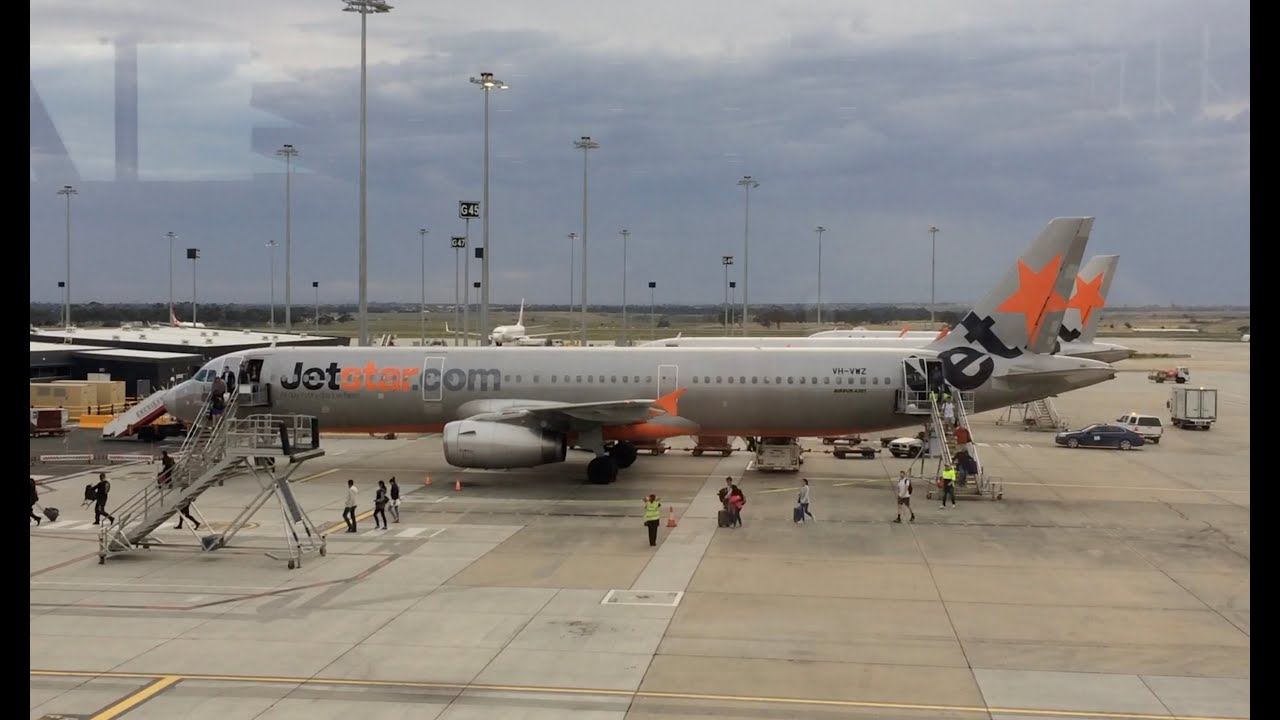 TripReport Jetstar (Economy Class) Airbus A321 Hobart (HBA