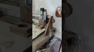 Nossa CNC Router 100% caseira, siga o canal e acompanhe a remontagem de maquina too diy