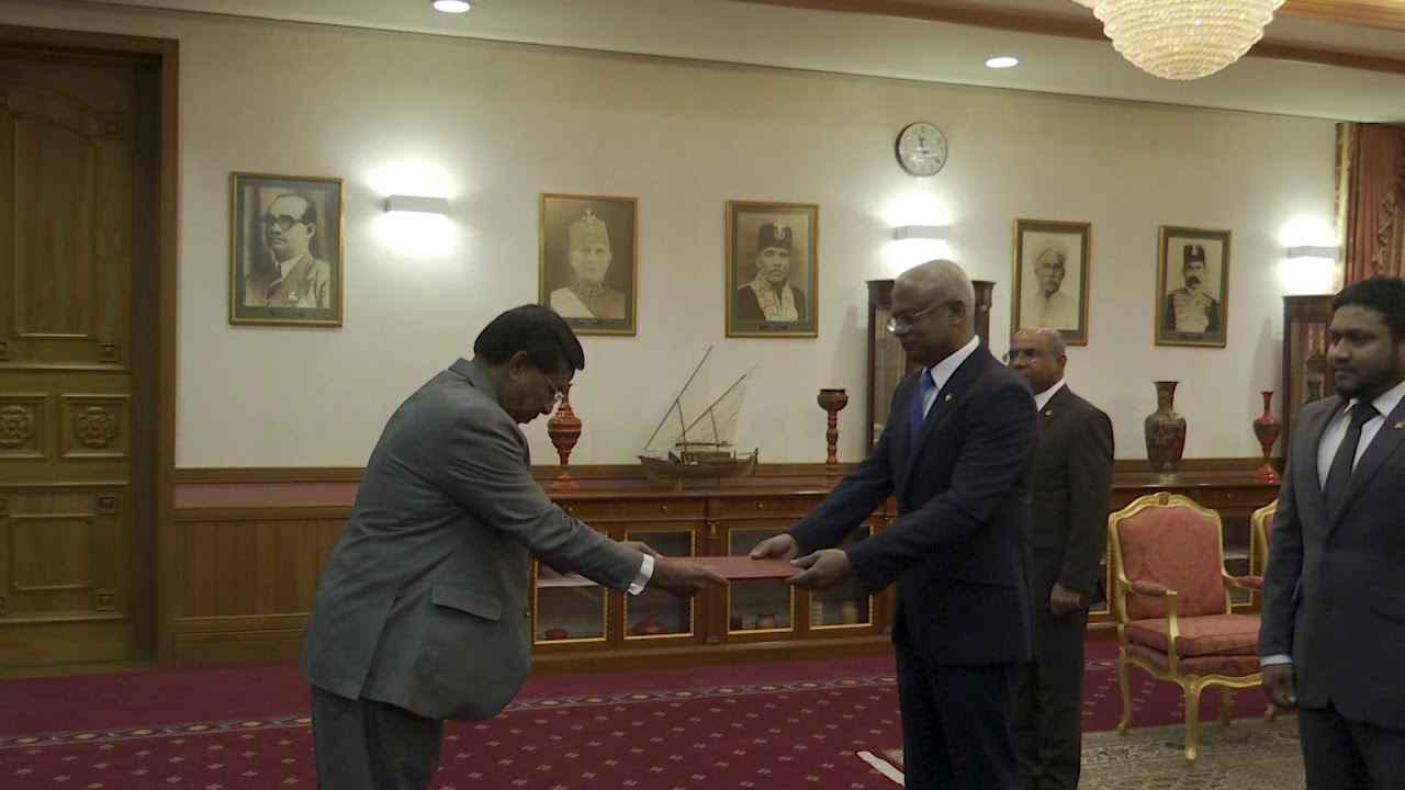 New Sri-Lankan Ambassador Presents his Credentials to the President ...