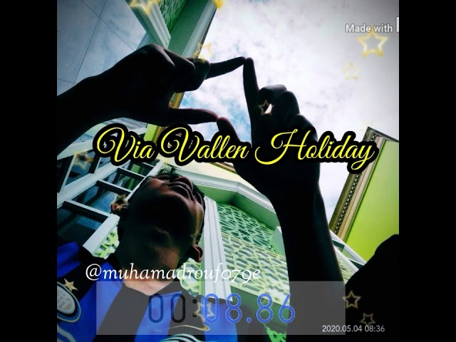 Story wa via vallen Holiday class=