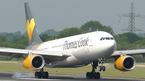 NO REVERSE THRUST - Aircraft landing using just brakes - A330 & E190 - Manchester Airport