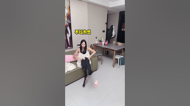 把家里装上声控灯整蛊准备出门约会的妹妹，结果把妹妹吓得直接坐地上，我可太满足了！【两只马儿—恶搞姐妹】