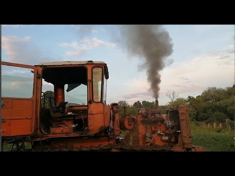 Запуск трактора ДТ-75, 25 лет ПРОСТОЯ! Пуск ДИЗЕЛЯ через 25 ЛЕТ! Starting the diesel engine!