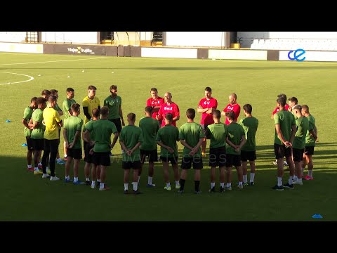 La AD Ceuta ultima la configuración de su plantilla