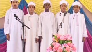 NASHEED KATIKA MAPOKEZI YA MUFTI WA OMAN ALLAH AWE RADHI NAYE.