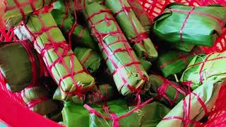 Vietnamese people&#39;s custom of wrapping banh chung