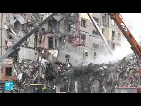 سقوط عشرات القتلى والجرحى في قصف روسي على مبنى سكني في دنيبرو