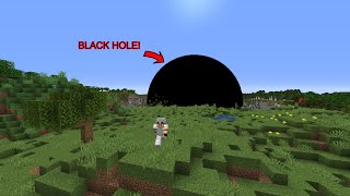 Minecraft, But a Black hole chases me...