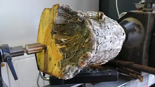 Woodturning - You Can't Beat A Piece Of Rotten Pine!