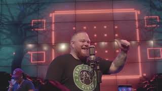 BAR FIGHT / REN THOMAS VS VI SECONDS