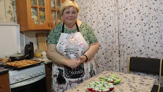 Помидорки с творогом/ Курочка на соли с рассыпчатым рисом/