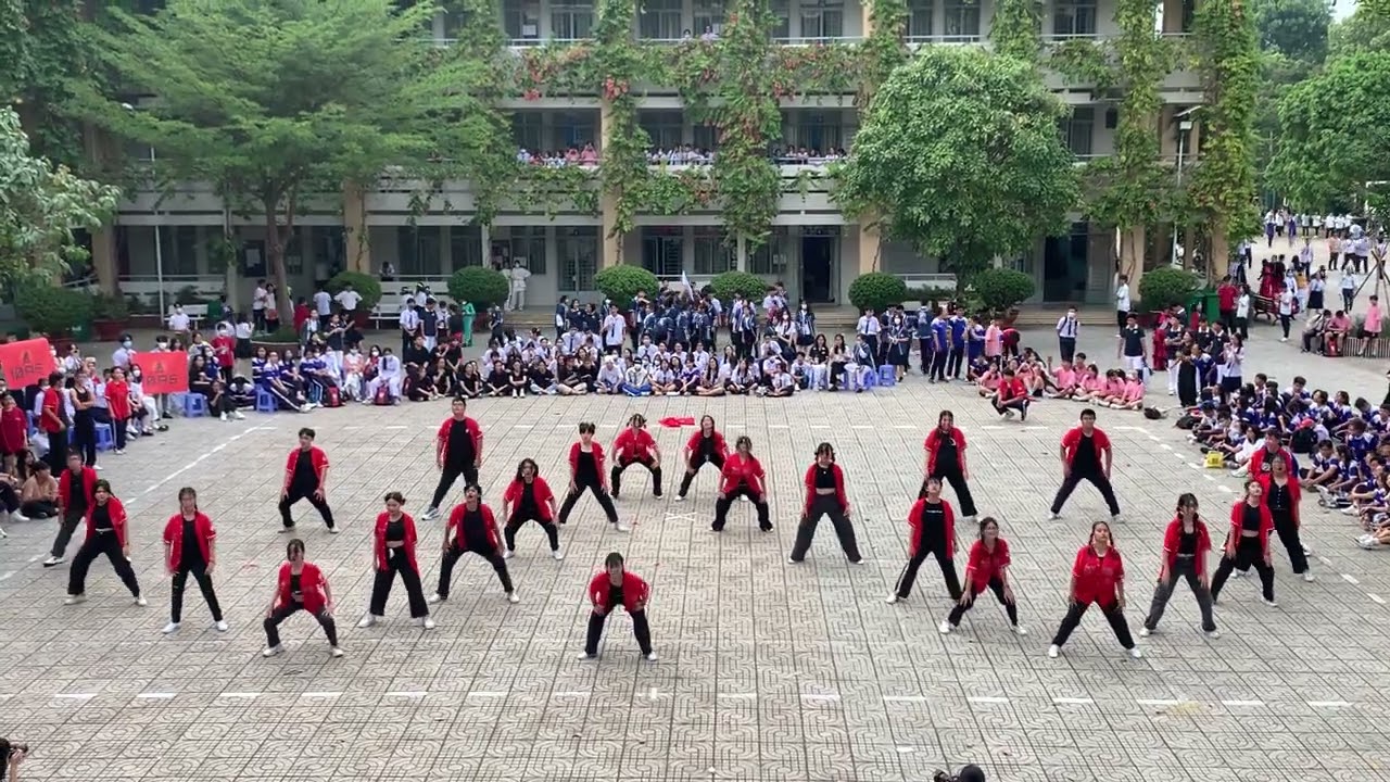 DÂN VŨ 10A5 - THPT PHÚ NHUẬN