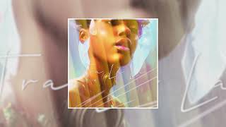 T Sleek & Lens • Tra La La
