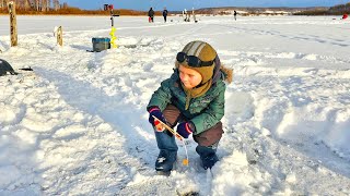 ОН ВСЕХ ОБЛОВИЛ! МУЖИКИ В ШОКЕ! Рыбалка на  страшную рыбу в начале года