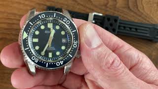 Seiko MM300 300m MarineMaster on DE39AZ Seiko diamond waffle strap