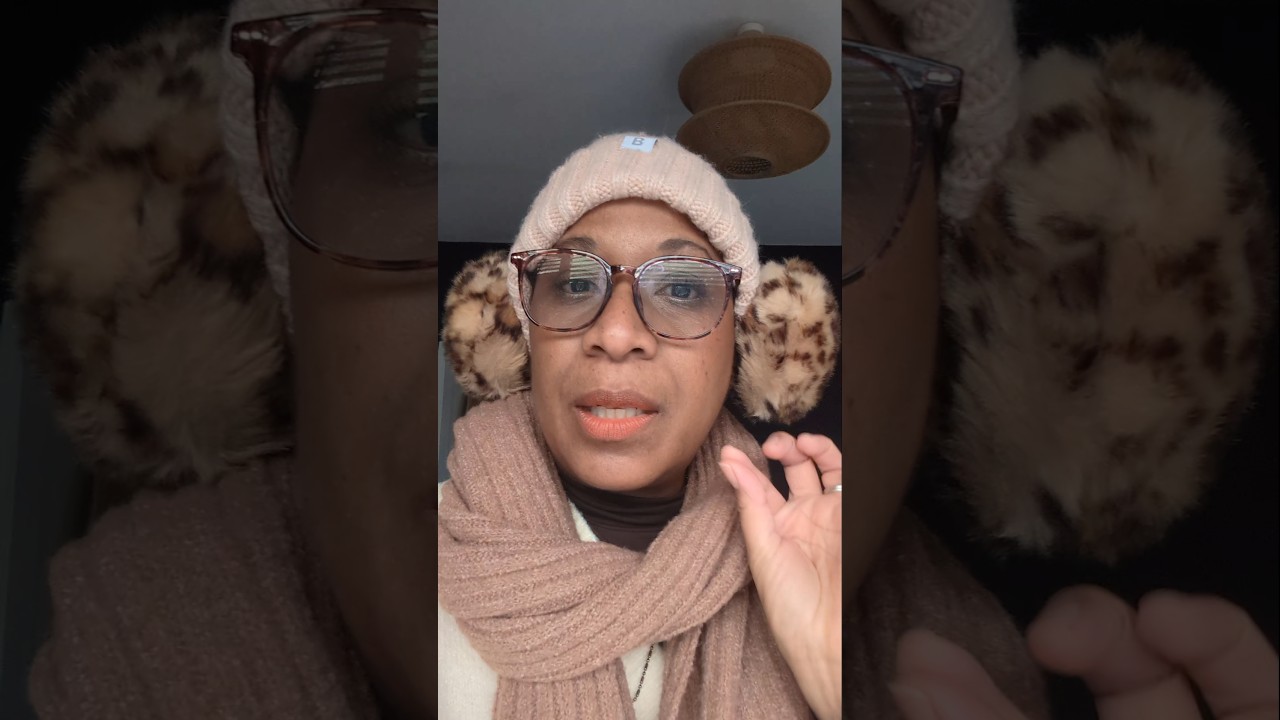 How to protect your curls when you're outside in winter 