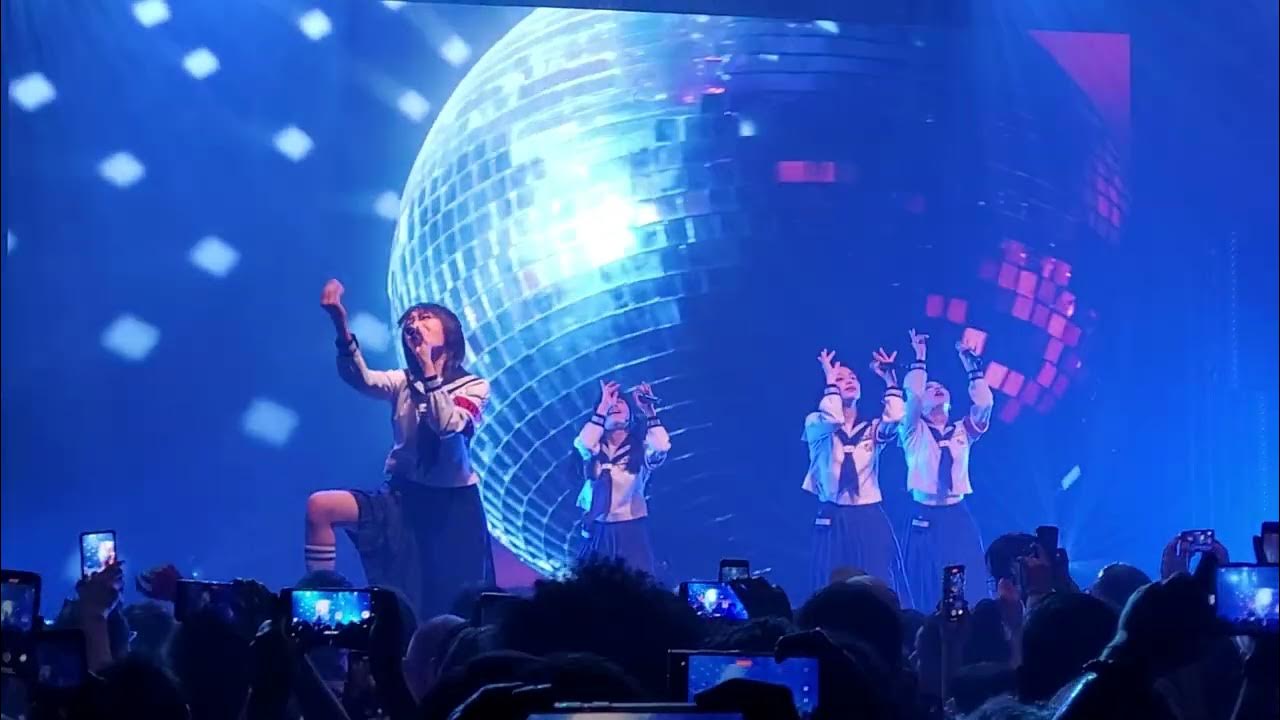 Atarashii Gakko - Otona Blue (Live in Paris) (NOT FULL SONG) Atarashii Gakko - Otona Blue (Live in Paris) (NOT FULL SONG)