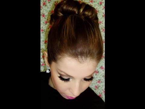 Penteado fácil, coque em flor, com Luciane Ferraes