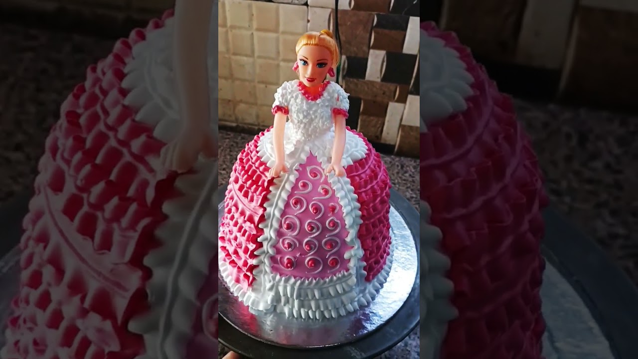 1kg strawberry 🍓🍓 🎎🎎 doll cake design 🎂🎂🎈