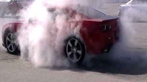 2010 Chevy Camaro SS Burnout
