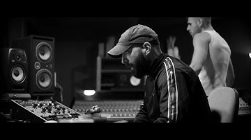 9.Piece de Resistance in D Minor feat. Hawk