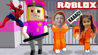 Roblox Oynuyorum. | Şişko Polis Kız Oynuyorum Çok Eğlenceli Arkadaşlar.