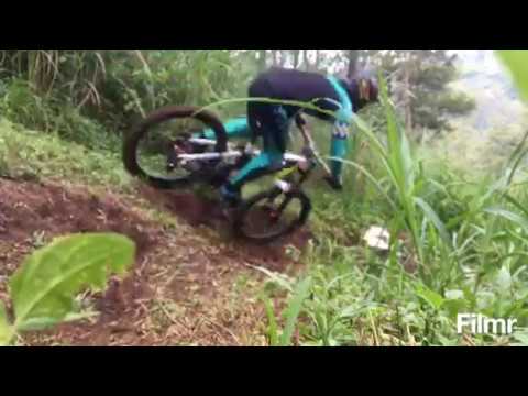 Afos Katana X Thrill DH - YouTube