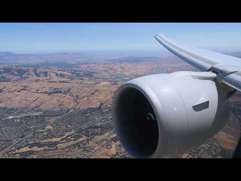 United 777-300ER Gorgeous Landing in San Francisco SFO