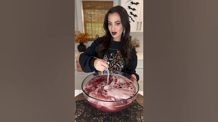 EVERYONE FREAKED OVER THIS BLOODY HAND PUNCH! 🤚🏼🩸 #halloweendrinks #halloween #halloweenrecipes