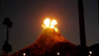 Prometheus volcano erupting :Tokyo DisneySEA