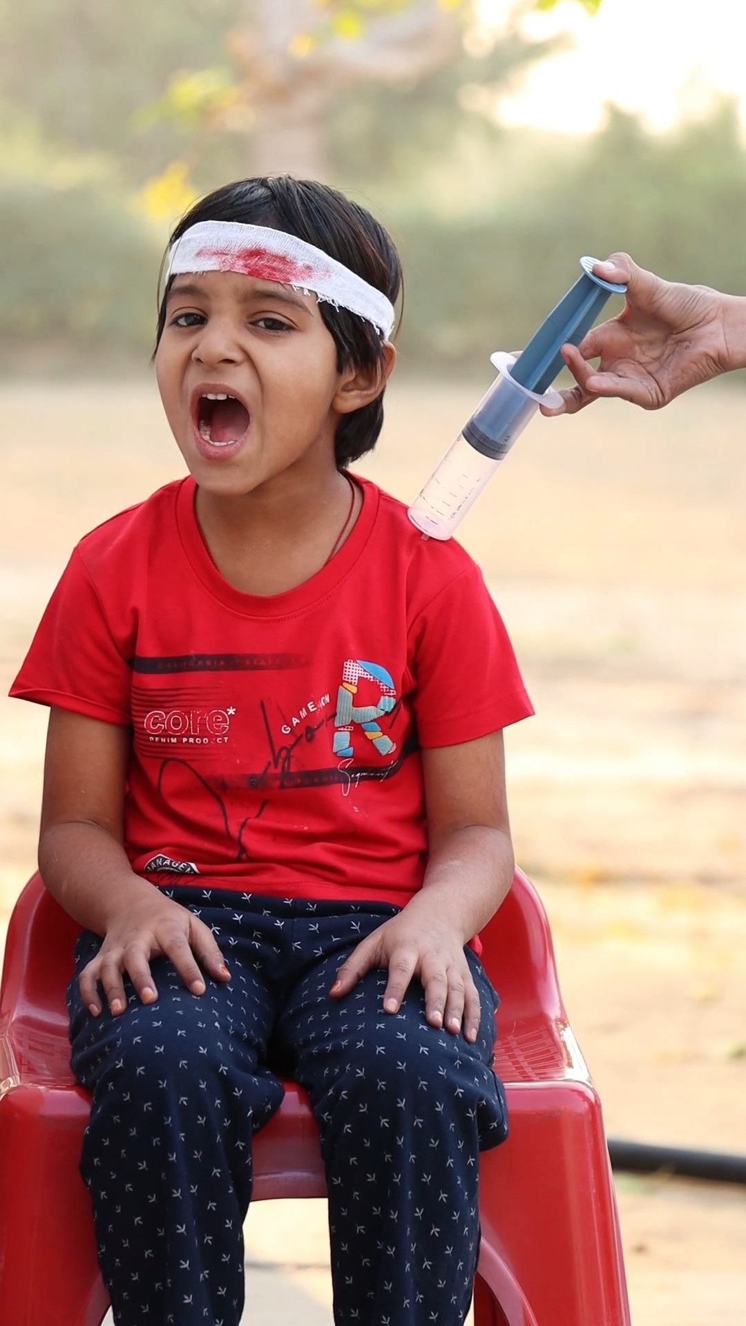 Mansi ke chot lag gayi ?? #shorts #sad #shortsfeed #prank