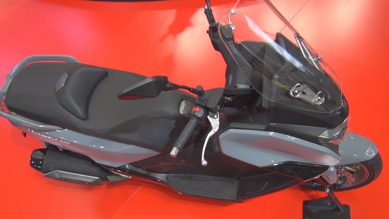 SYM Maxsym 400i E5 (2020) Exterior and Interior - YouTube