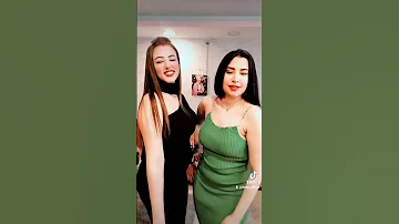 بلوندايه شعرها ليس 