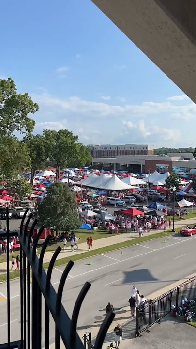 College gameday vibes at WKU! 🏈🏟️🔴📣