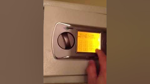 How to program a  safe